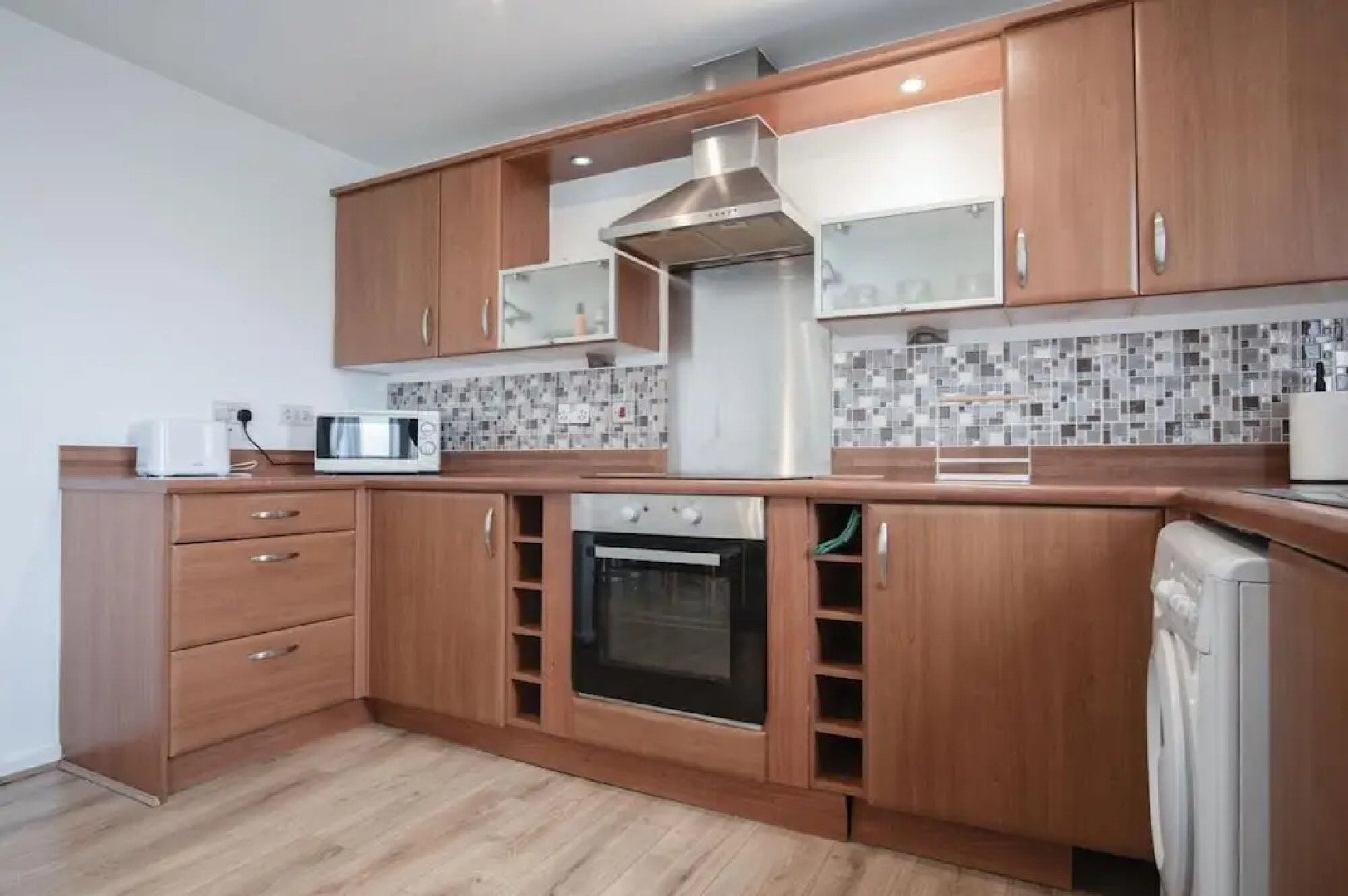 Beach View - 2 Bedroom Apartment - Llanelli