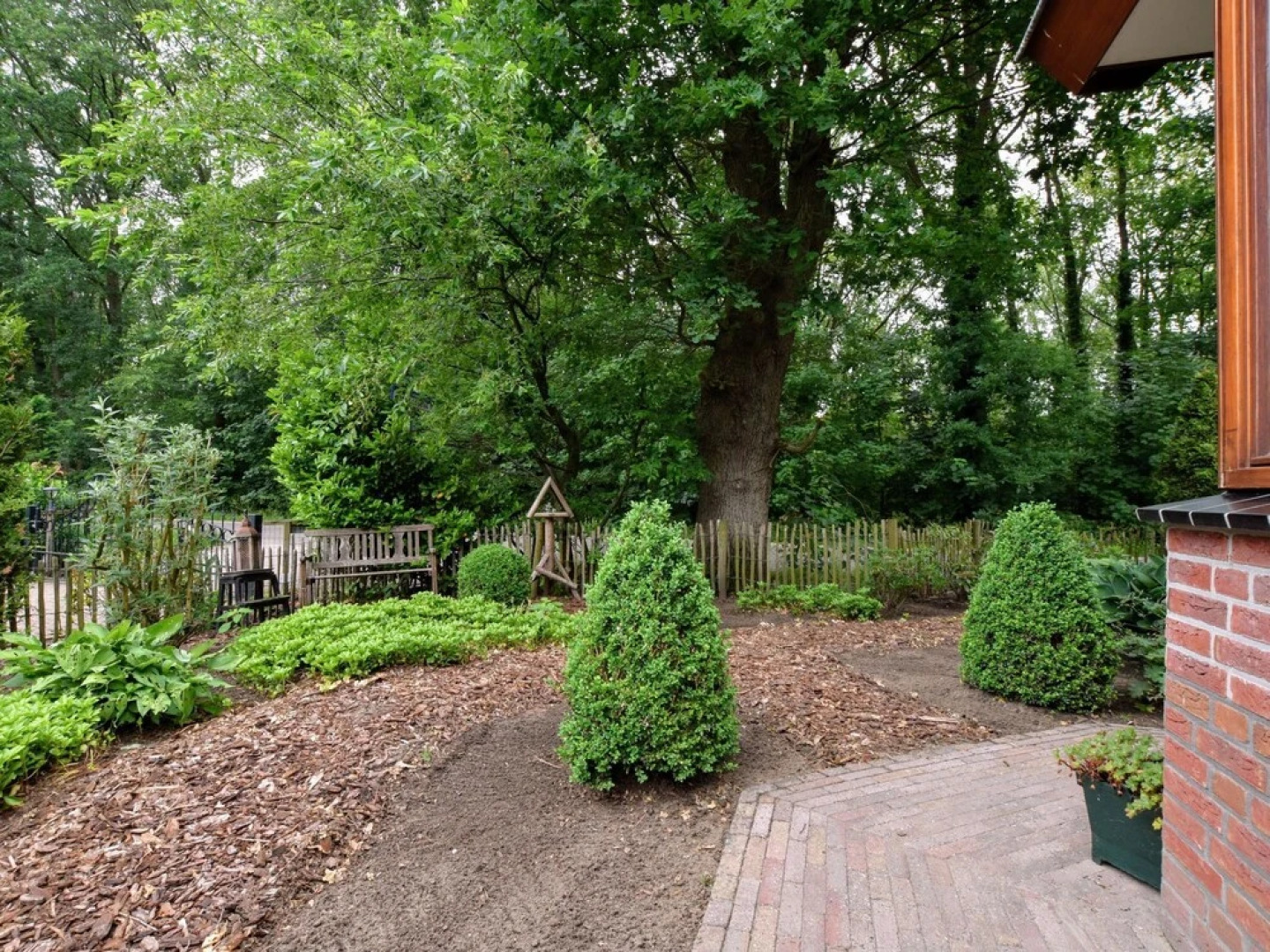 Secluded Holiday Home in Voorthuizen by the Lake