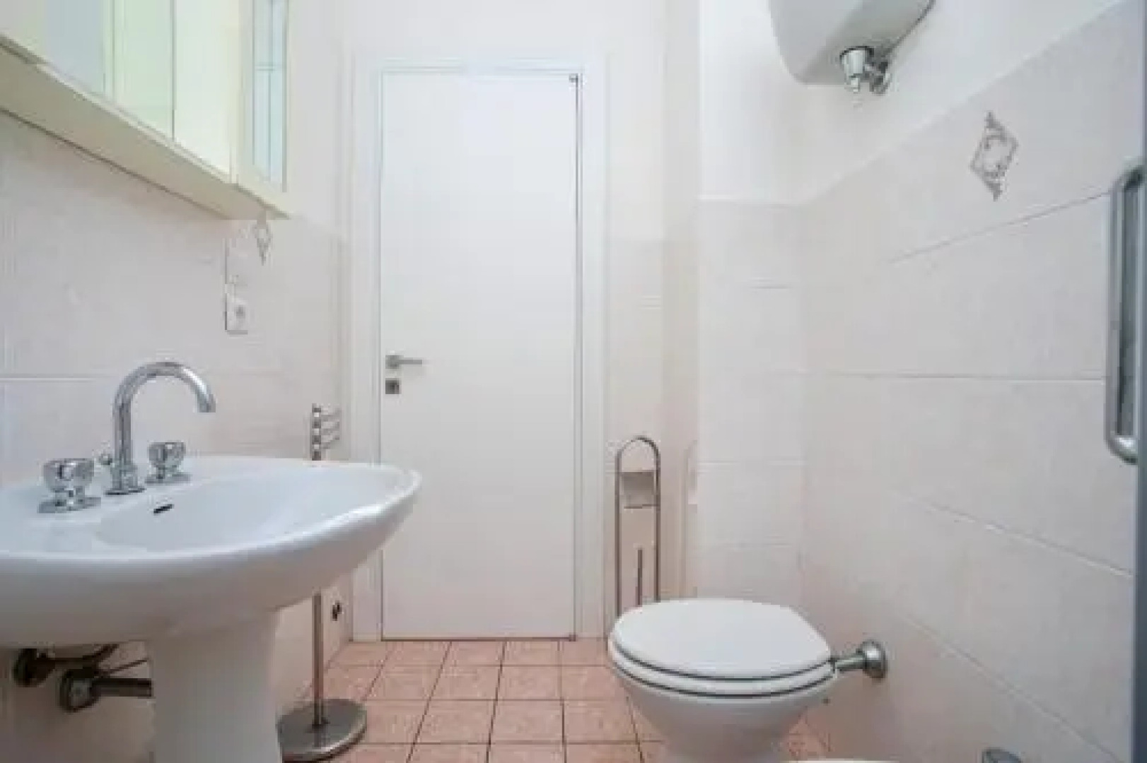 M215 - Marcelli, nuovo bilocale in residence con piscina