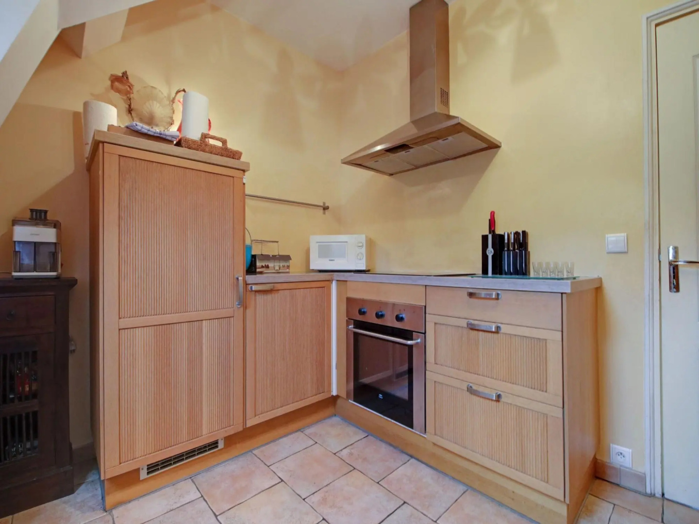 Charming Holiday Home in Raizeux Near Forest