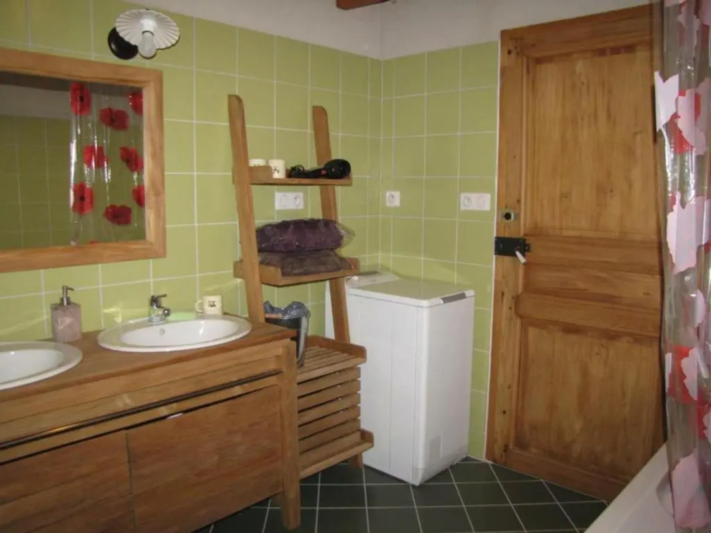 Gîte Apinac, 4 pièces, 6 personnes - FR-1-496-188