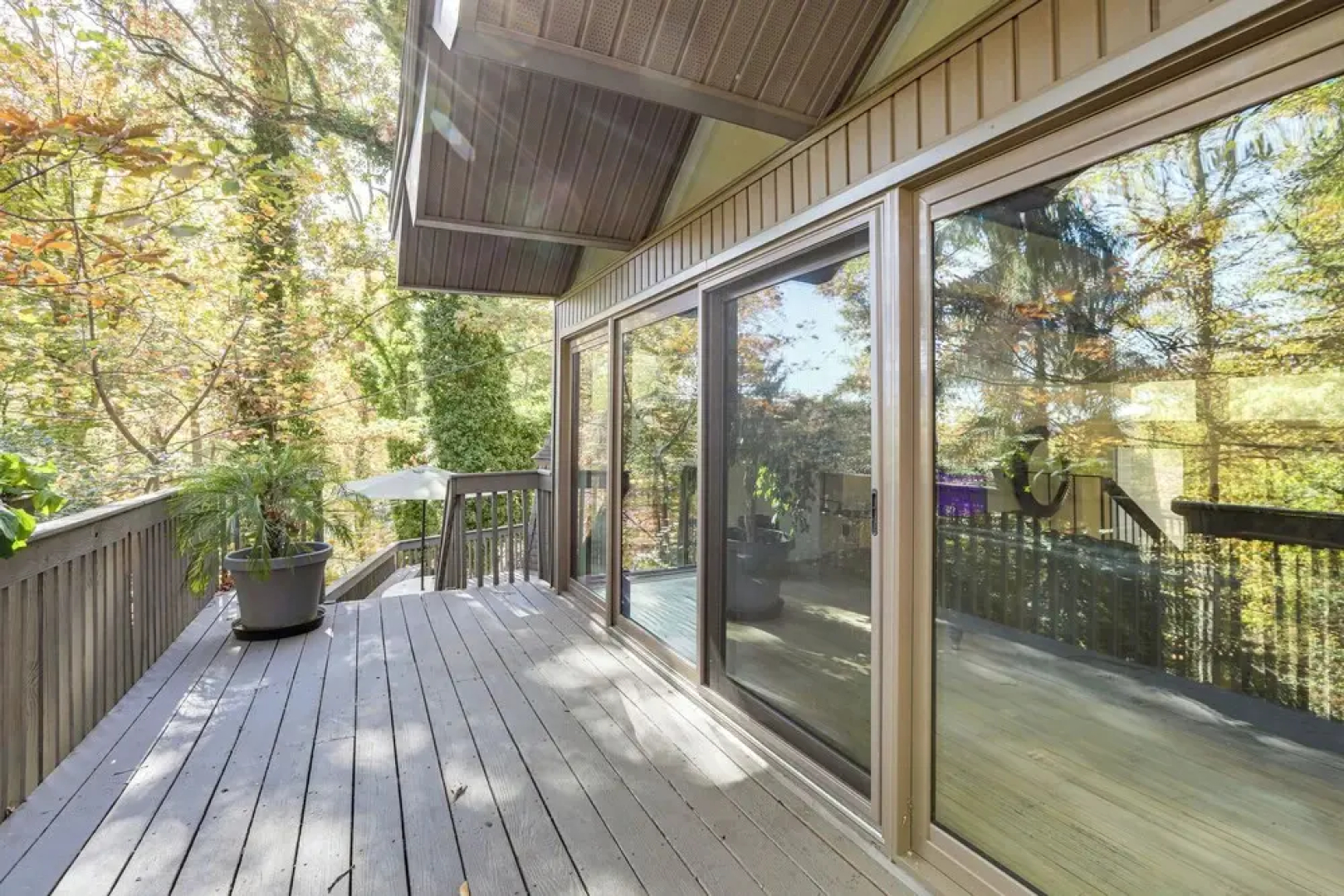 Spacious King of Prussia Home w/ 2 Game Rooms