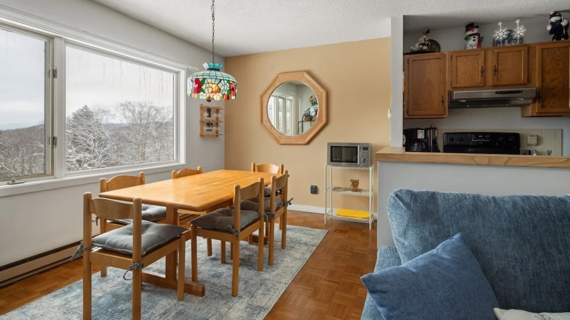 14 Snowside 2 Bedroom Condo by RedAwning