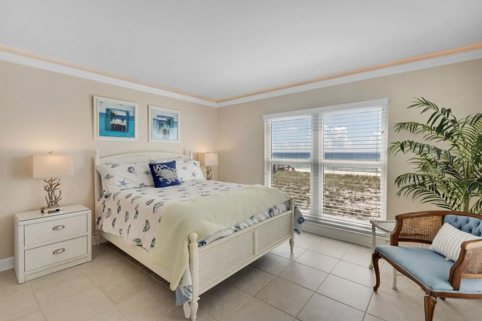 Sea Oats 4 Bedroom Condo by RedAwning
