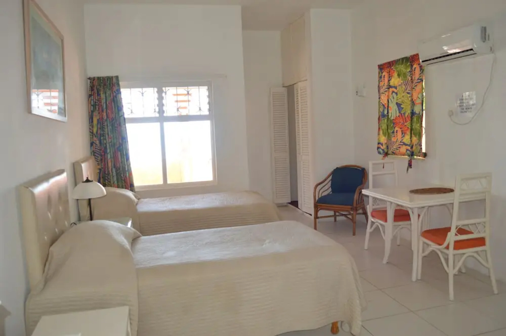 Four Aces Apartments