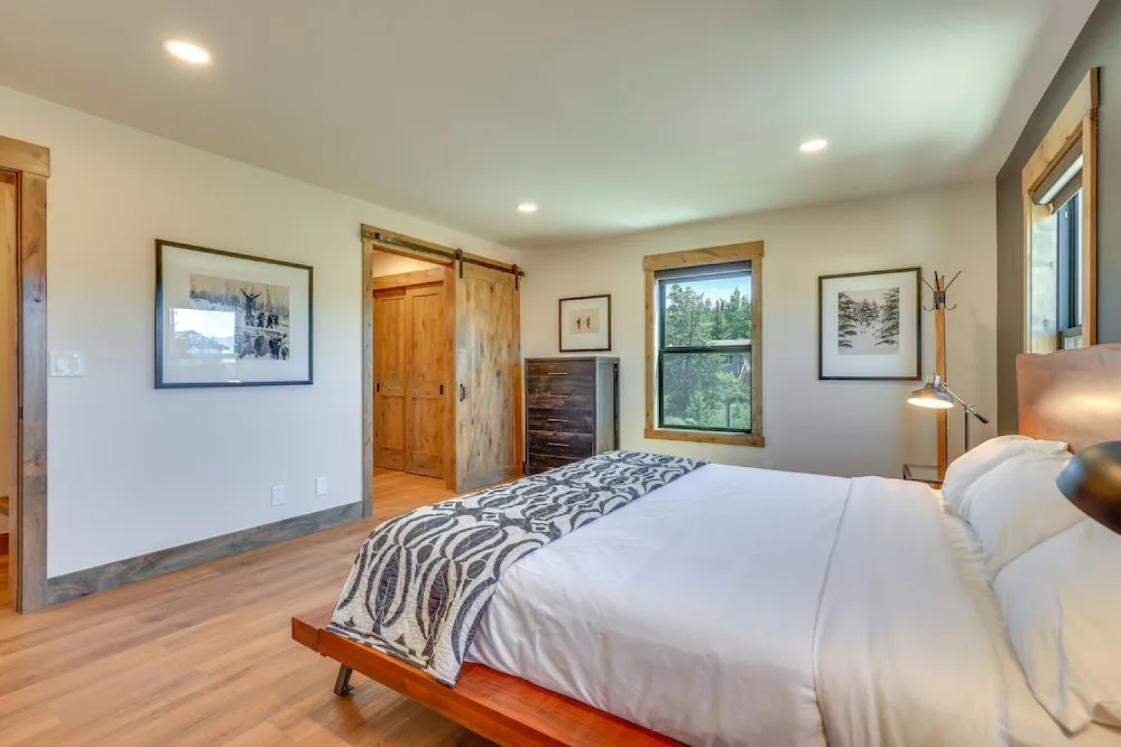 Updated Silverthorne Home w/ Hot Tub & Mtn Views!