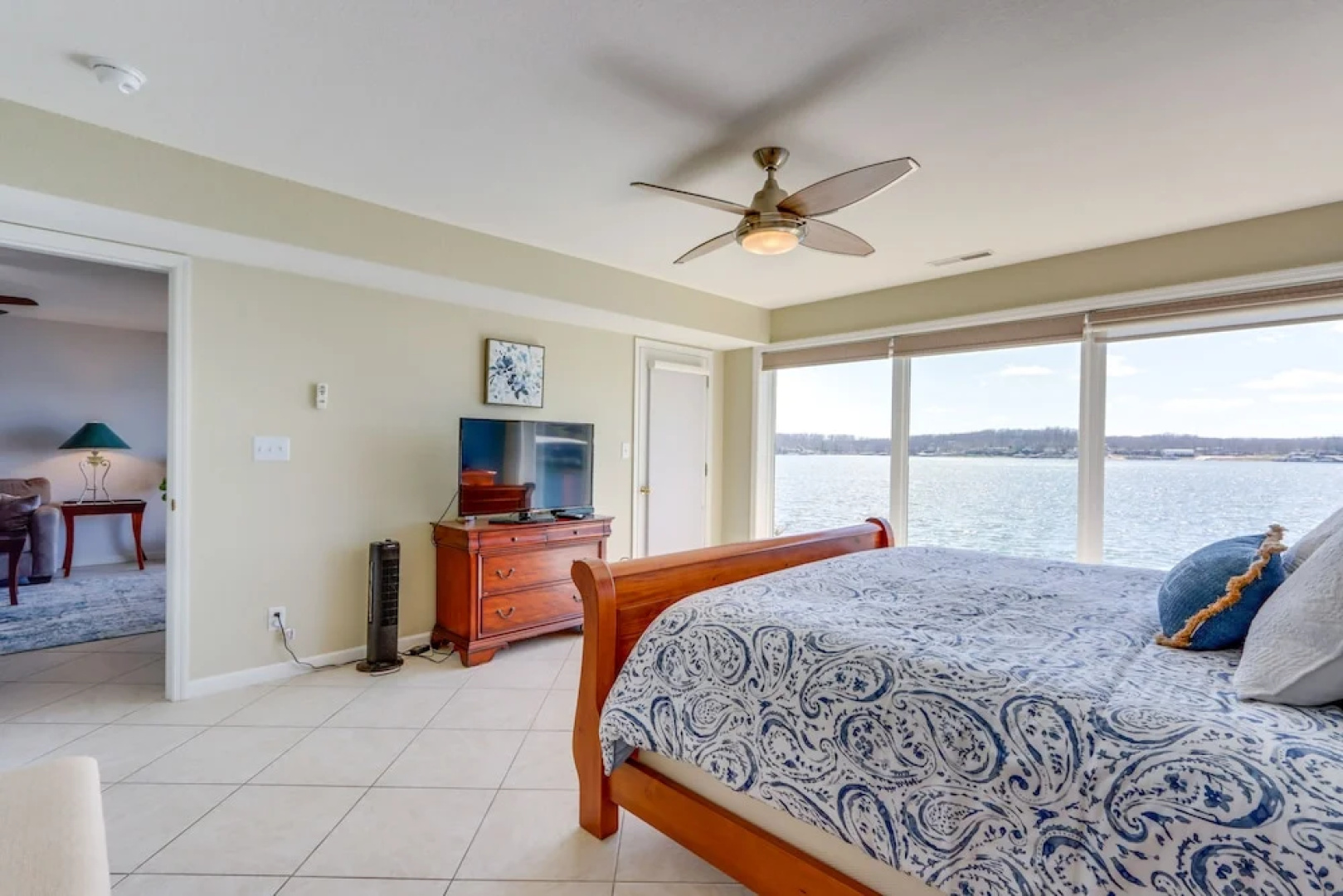 Condo w/ Boat Slip on Lake of the Ozarks!