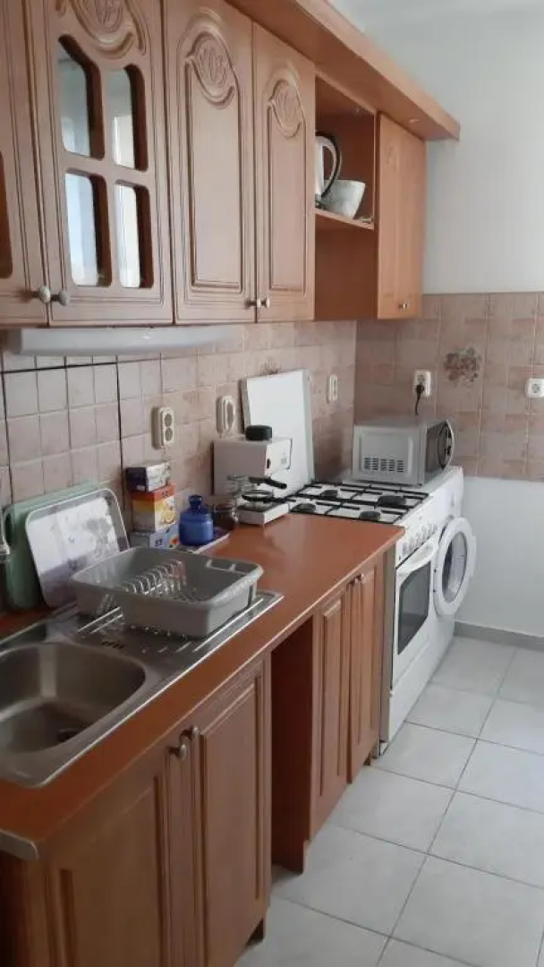 Veronica Fejer Apartment