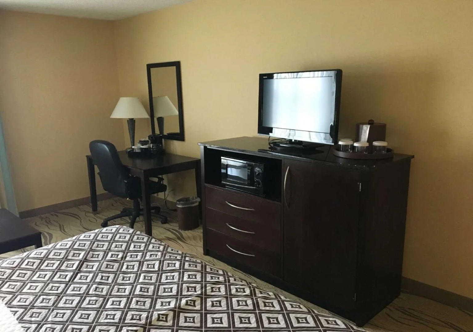 Crowne Plaza Hotel Philadelphia - Bucks County