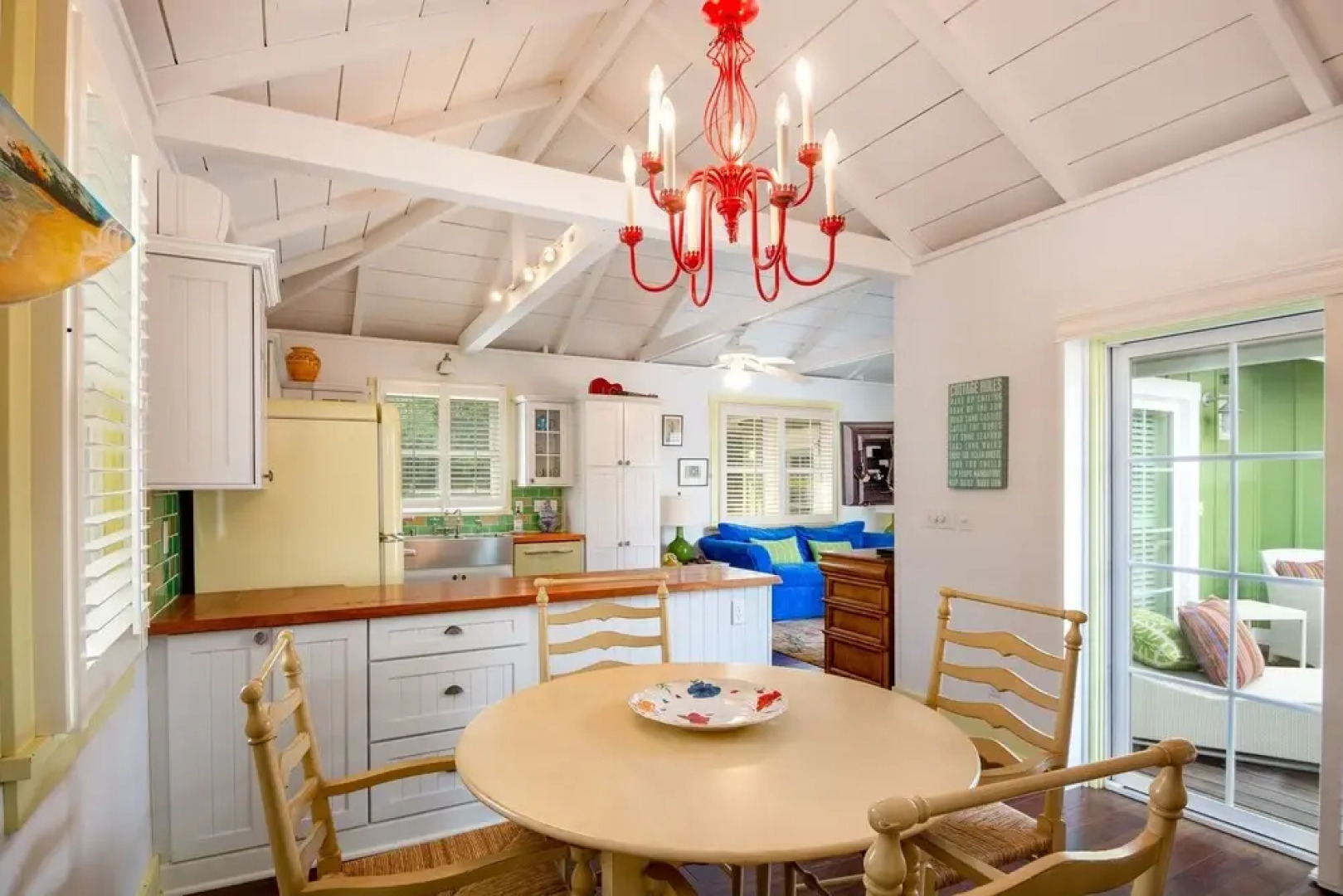 Brennecke's Beach Cottage 2 Bedroom Home by Redawning