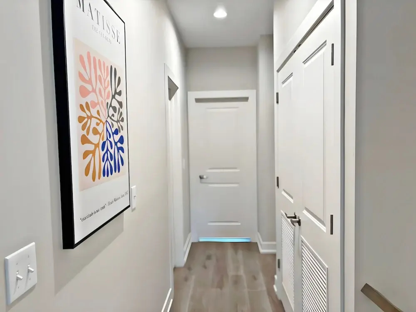 Modern 4BR with Parking - WV rep 4