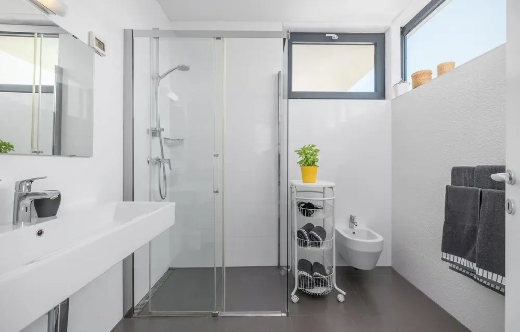 Awesome Home in Valtura with Hot Tub, WiFi & 3 Bedrooms