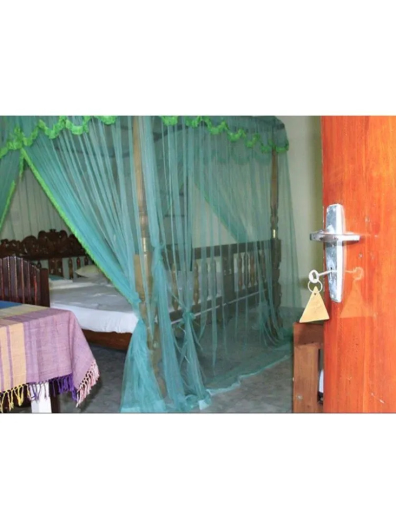 Hotel Happy Night Holiday Inn