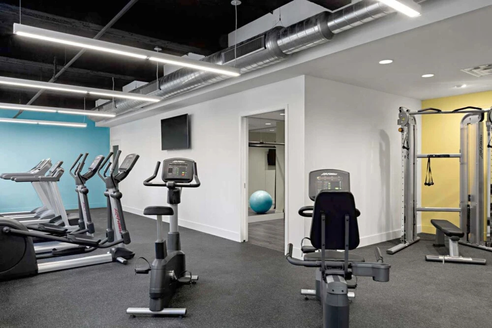 MONTCLAIR - Modern CWE Apts near BJC by Zencity