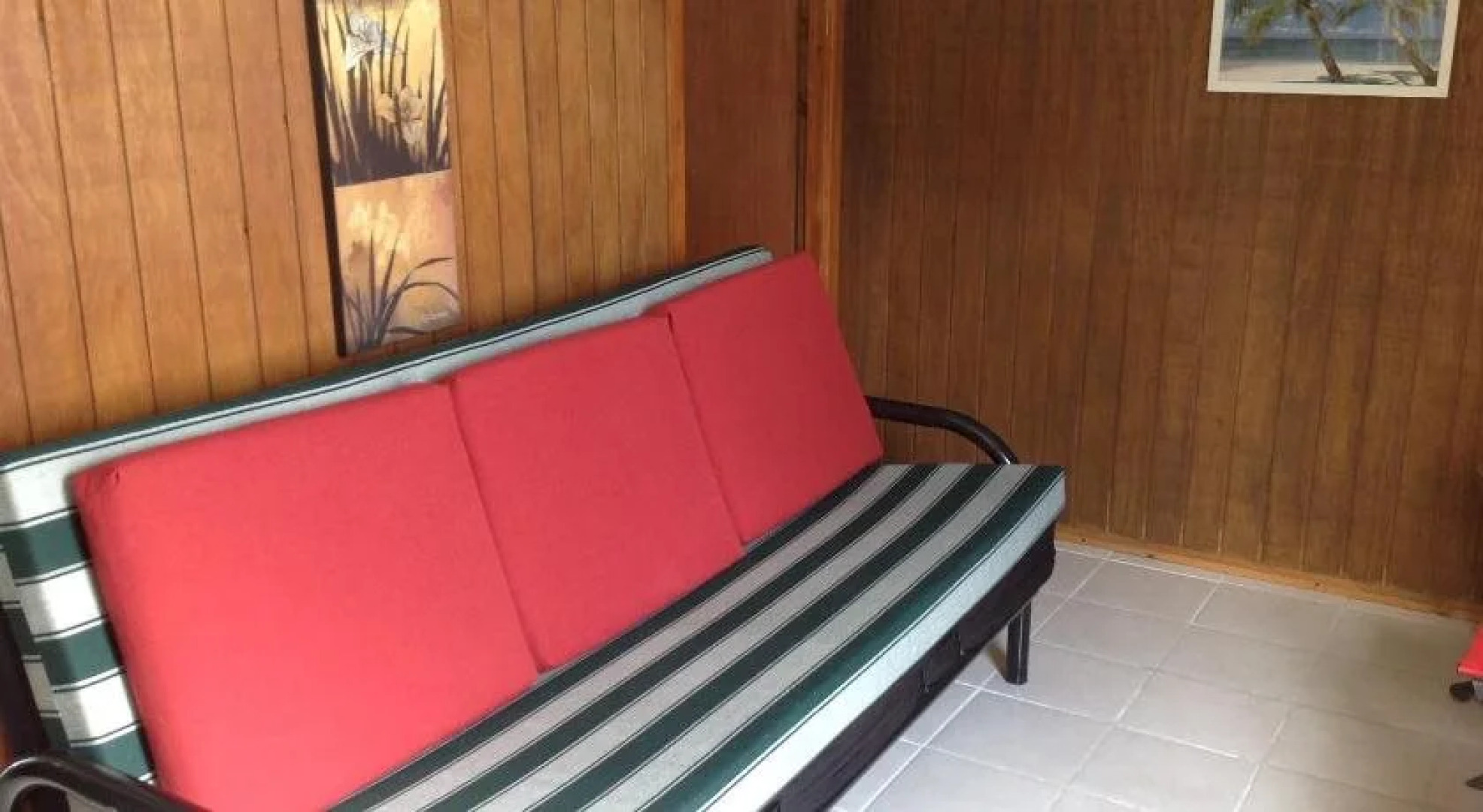 Rainbow Beach Apartments & Rooms