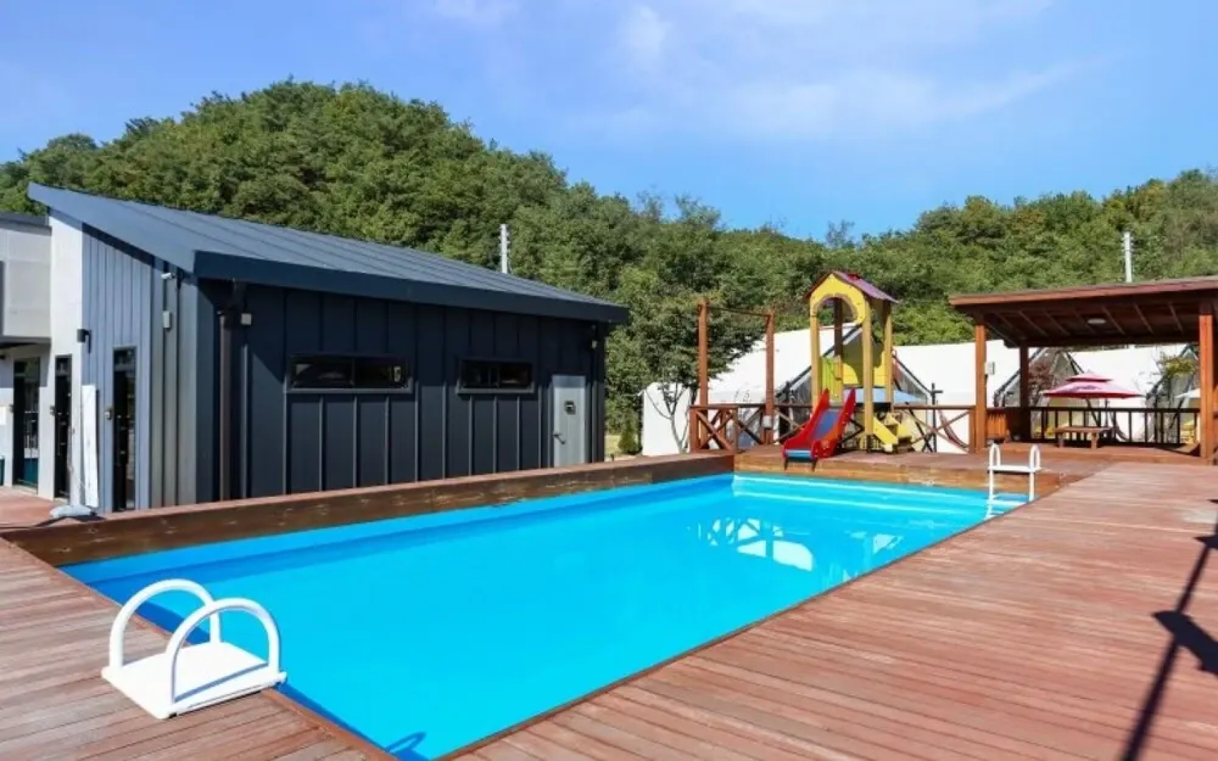 Pocheon Moonlight Dog Glamping Site