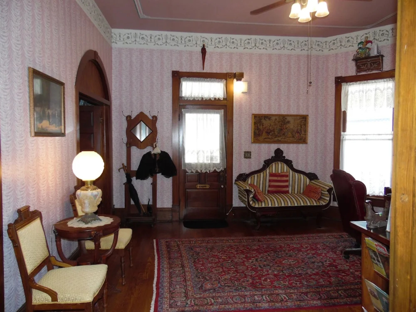 The Queen Anne House Bed and Breakfast