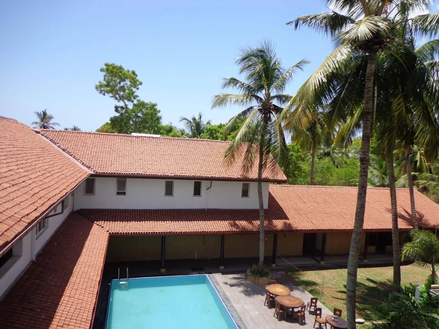 Earl’s Red Passikudah