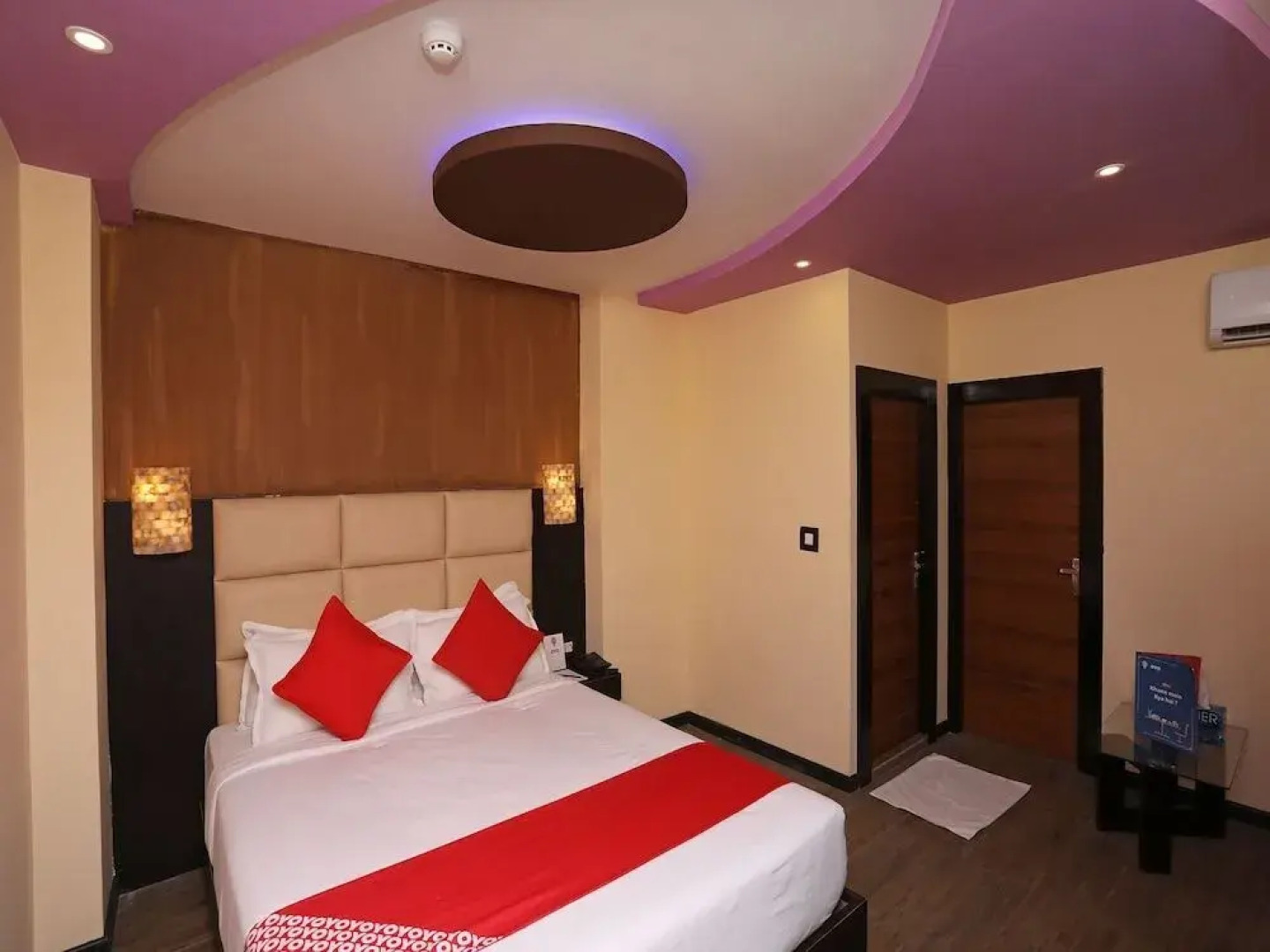 The Dolphin Palace By OYO Rooms