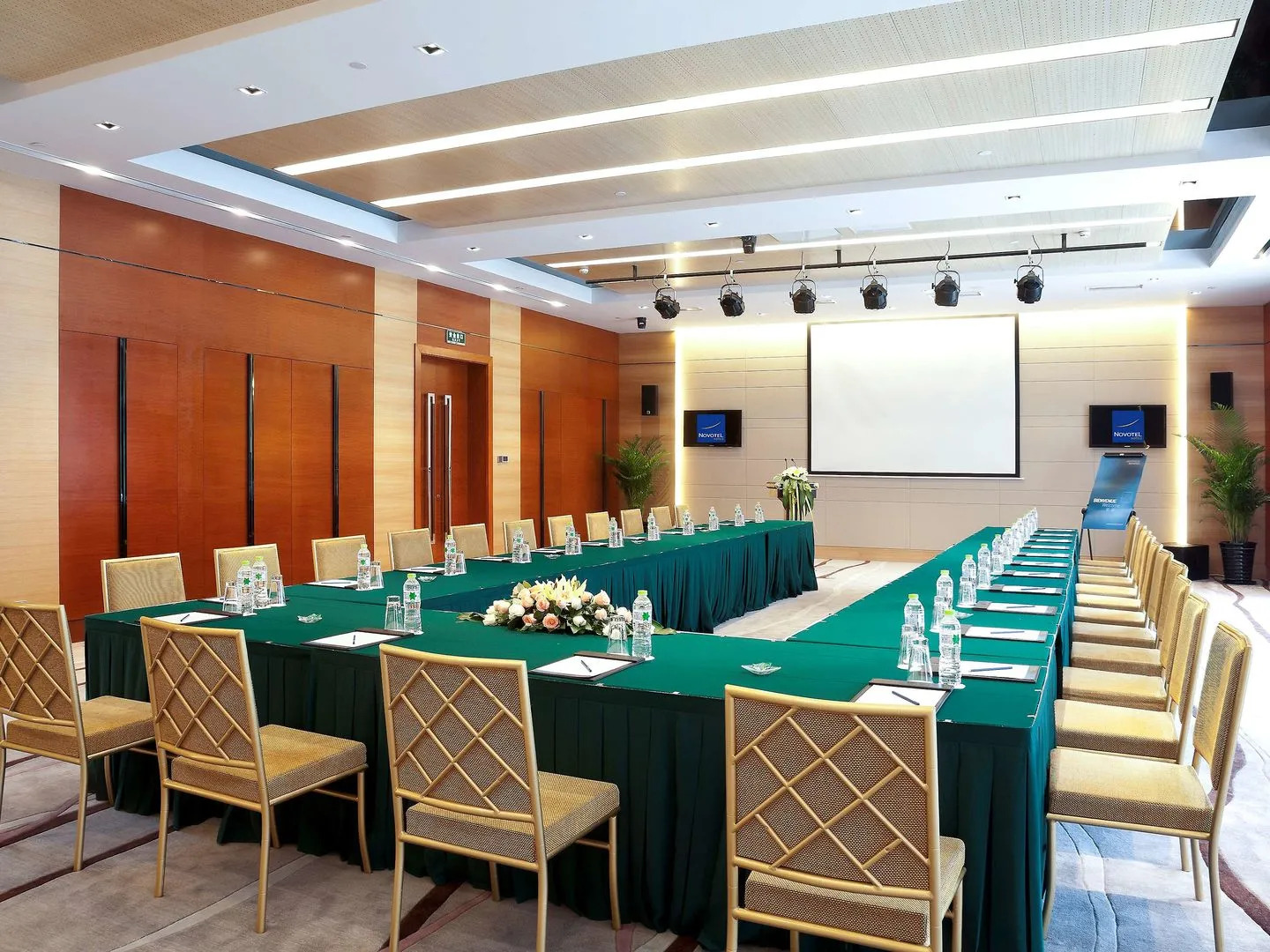 Novotel Nanjing East Suning