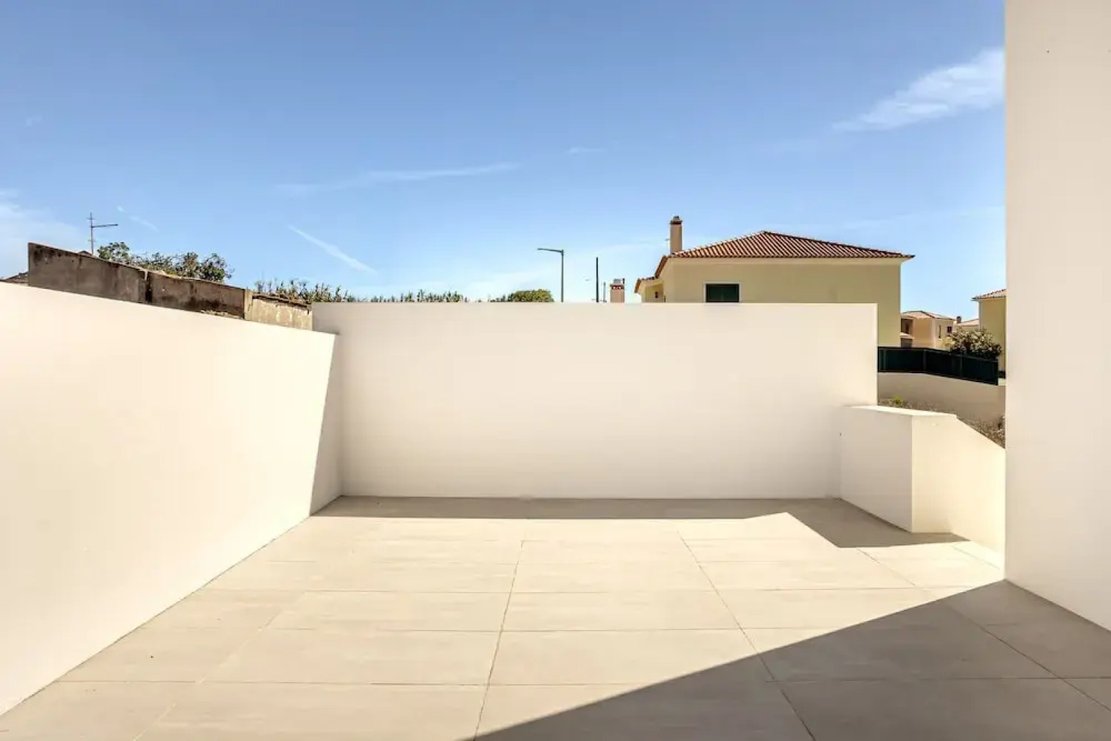 Ericeira Modern Bright With Pool by Homing