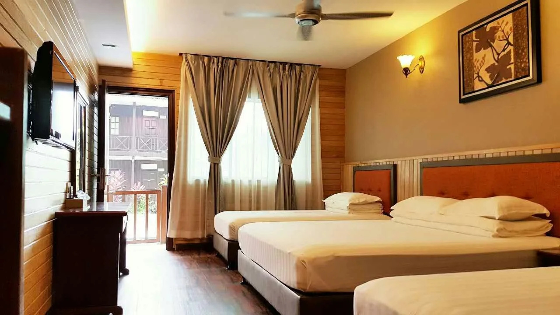 Summer Bay Resort, Lang Tengah Island