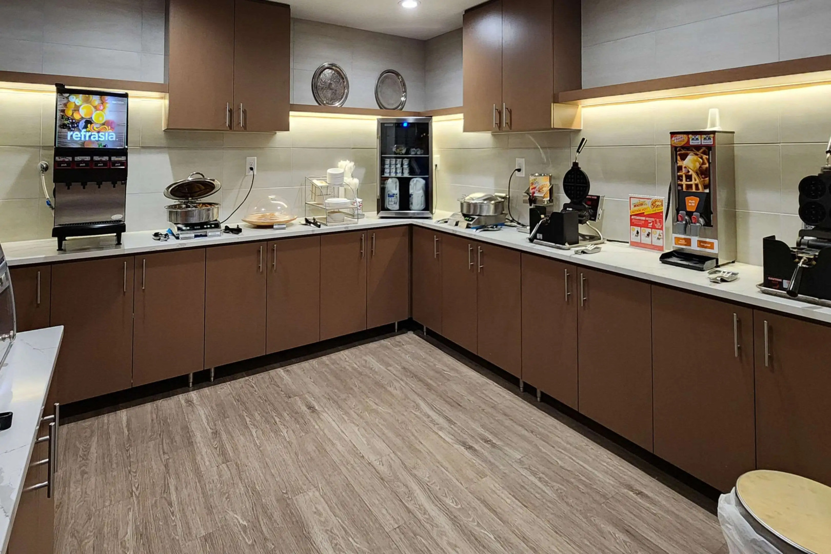 Comfort Inn & Suites Shakopee Downtown Area