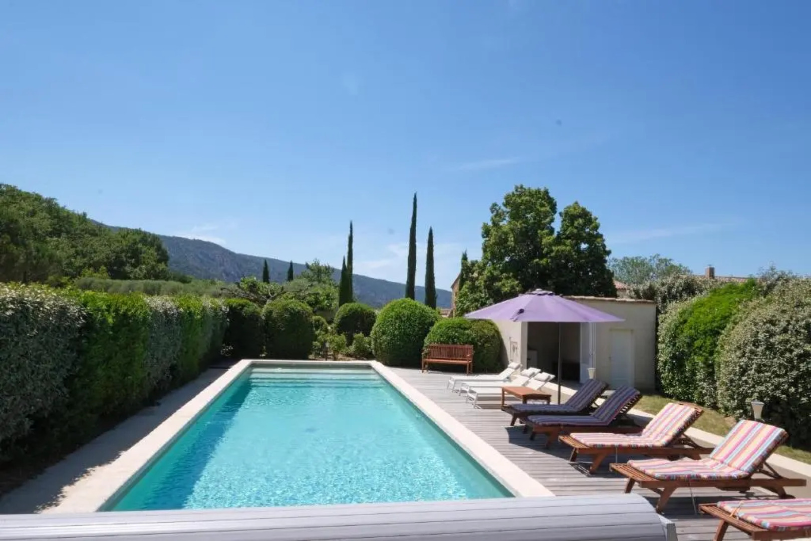 Charming vacation rental with a swimming pool in the heart of Luberon Natural Park,13 people LS2-306 ANDOURETO