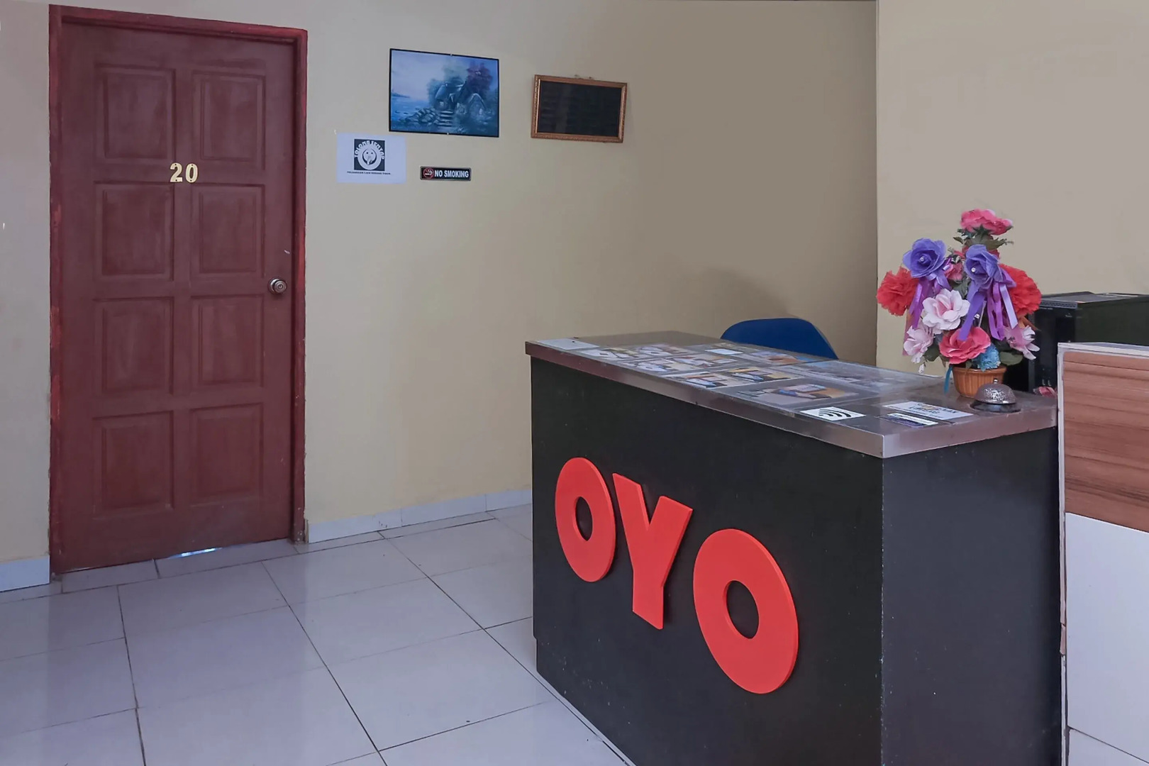 OYO 89819 Raz Hotel Kelulut