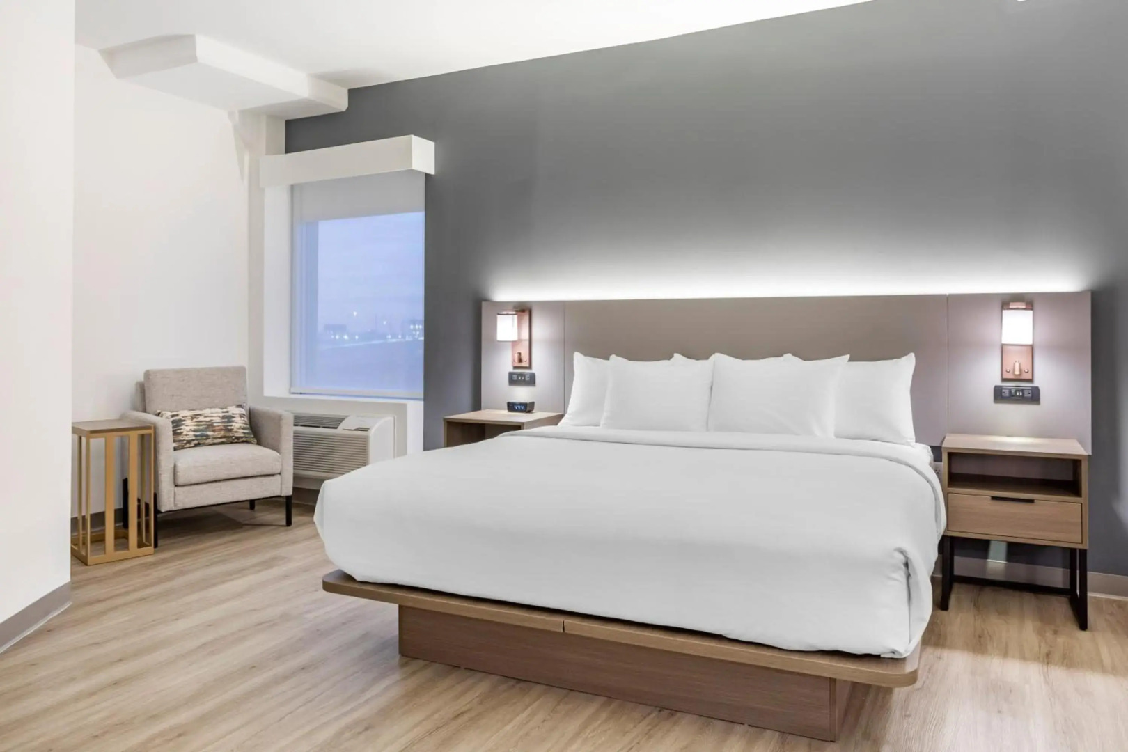 Comfort Inn & Suites Newark Liberty International Airport