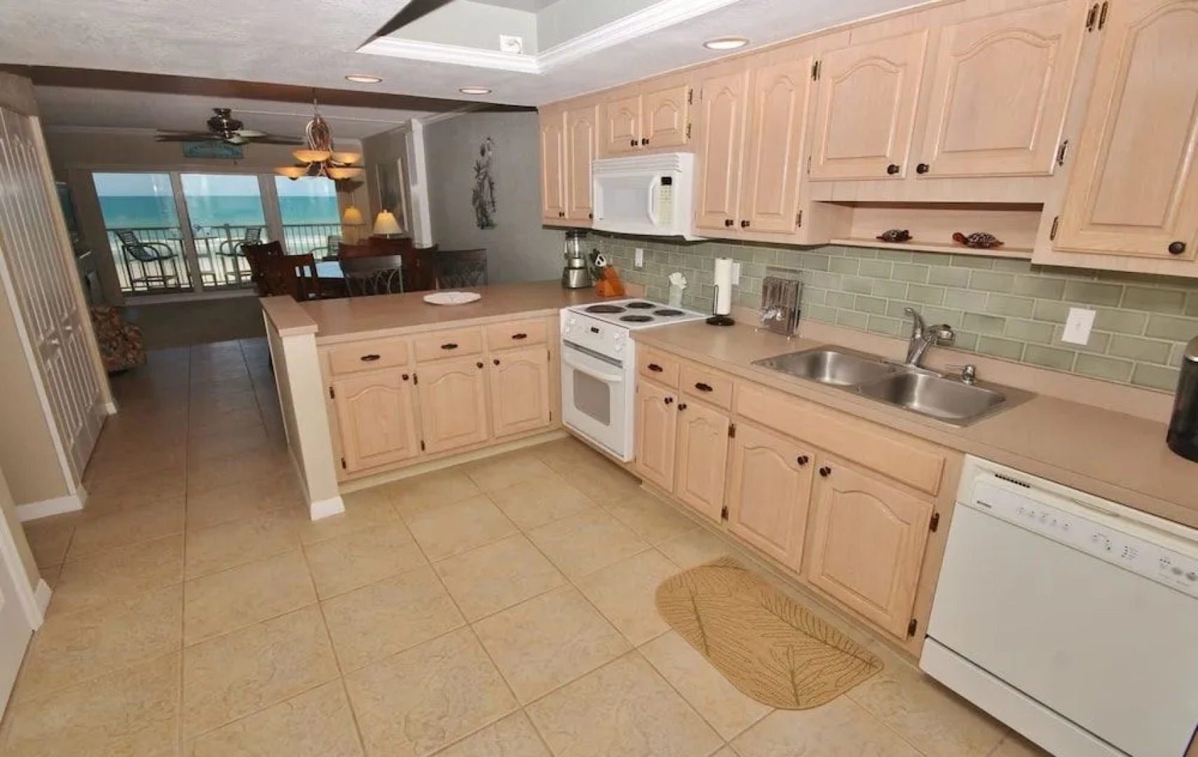 Ponce de Leon Towers 303 Apartment 2