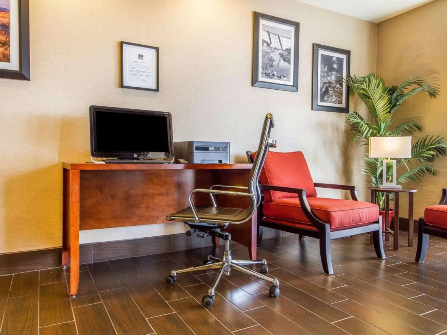 Comfort Suites Redding - Shasta Lake