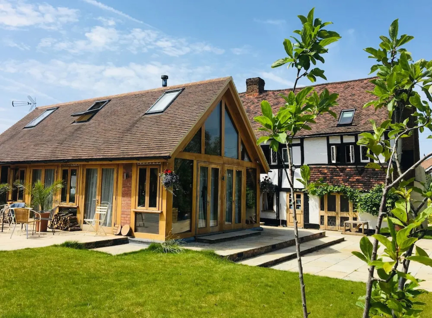 Heathrow Cottages B&B
