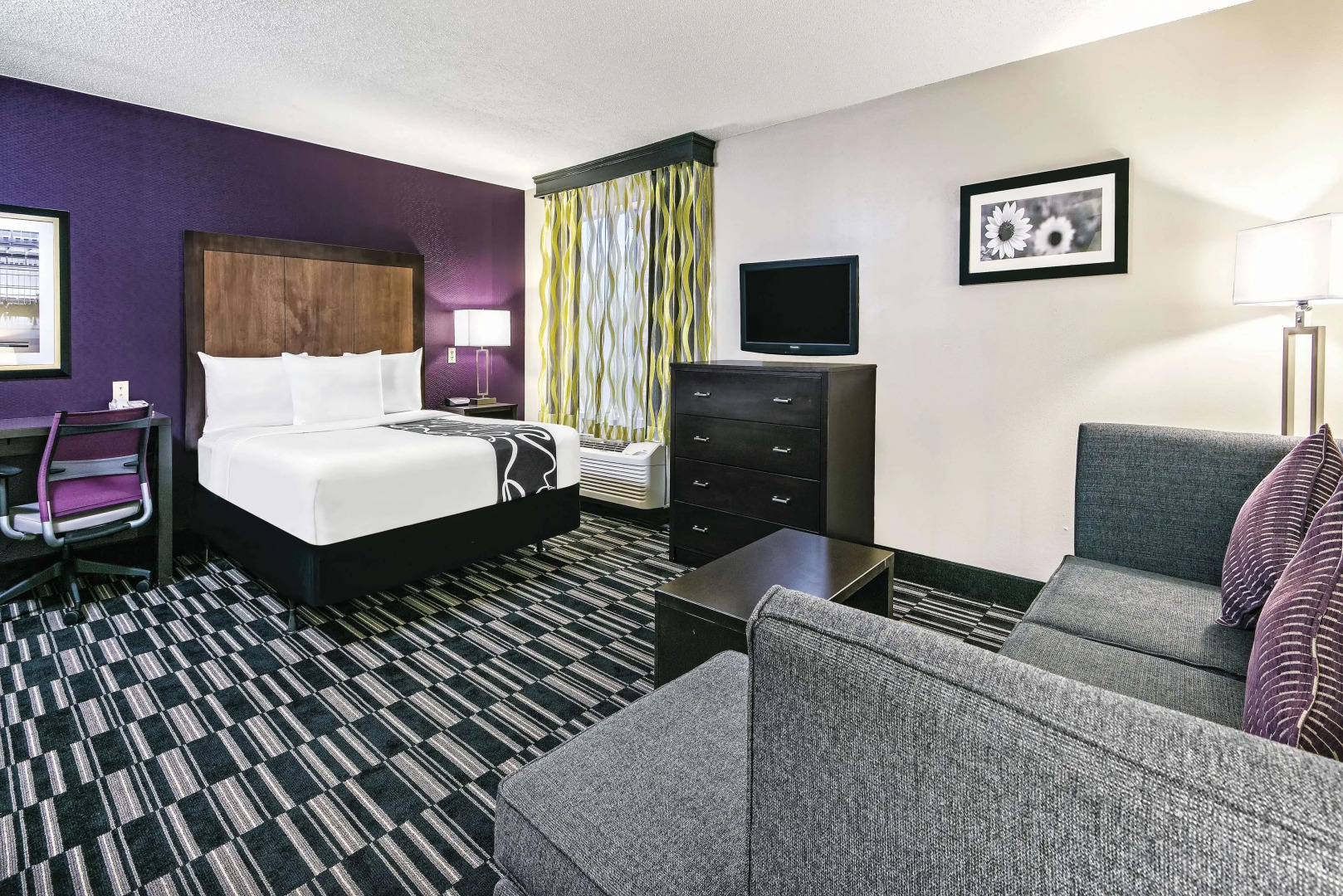 La Quinta Inn & Suites by Wyndham The Woodlands/Spring
