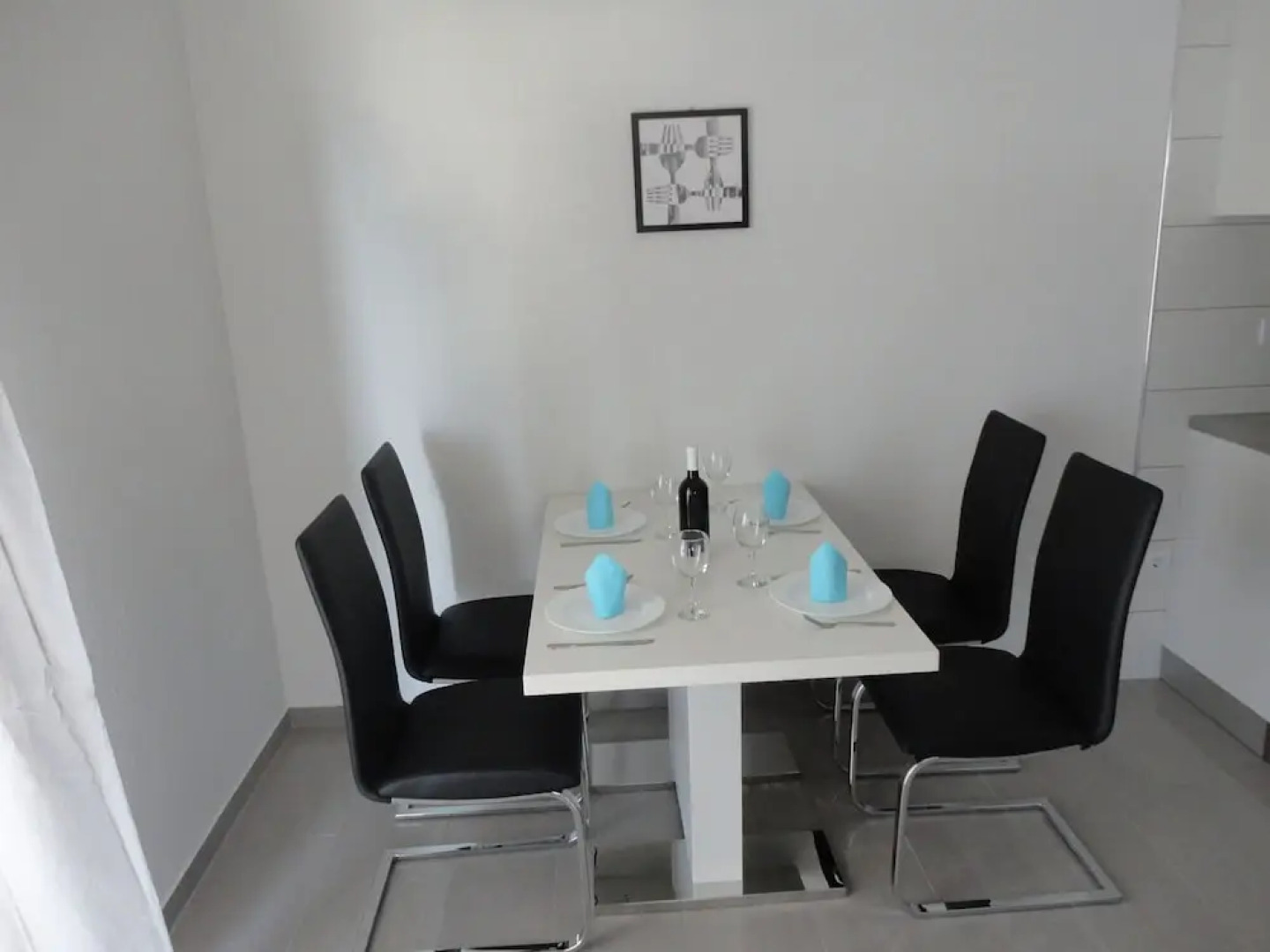 Lovely Apartment With Terrace and Gorgeous sea View. Near the Beach !