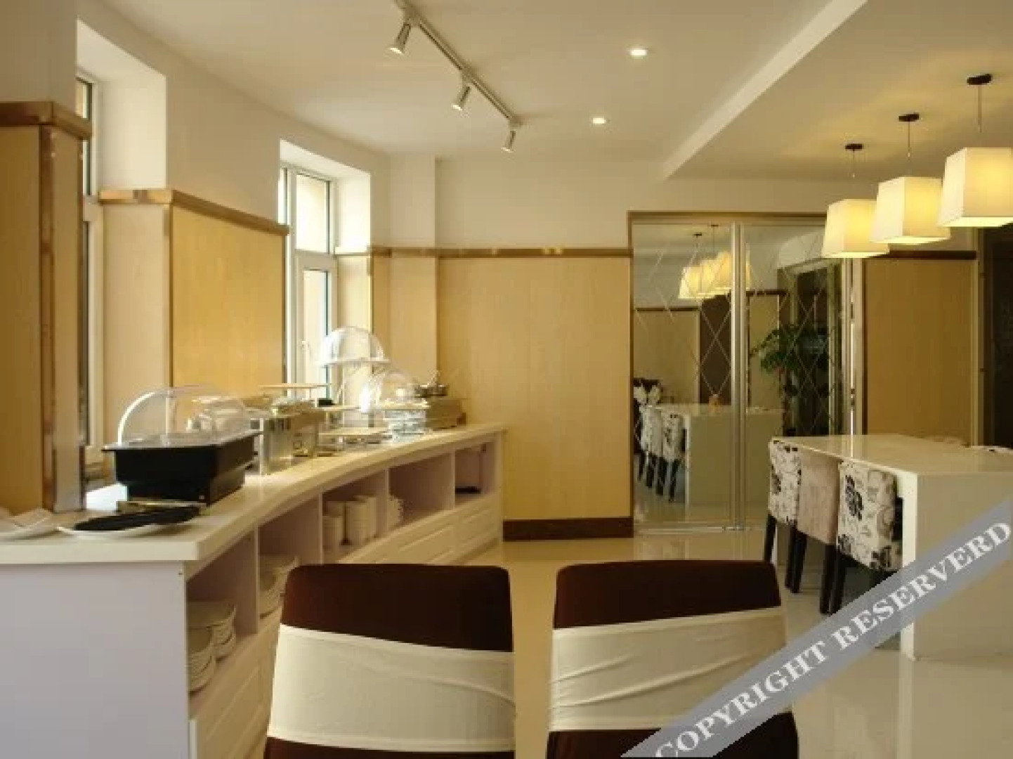 Super 8 Hotel (Liaoyuan Railway Station Xining Road)