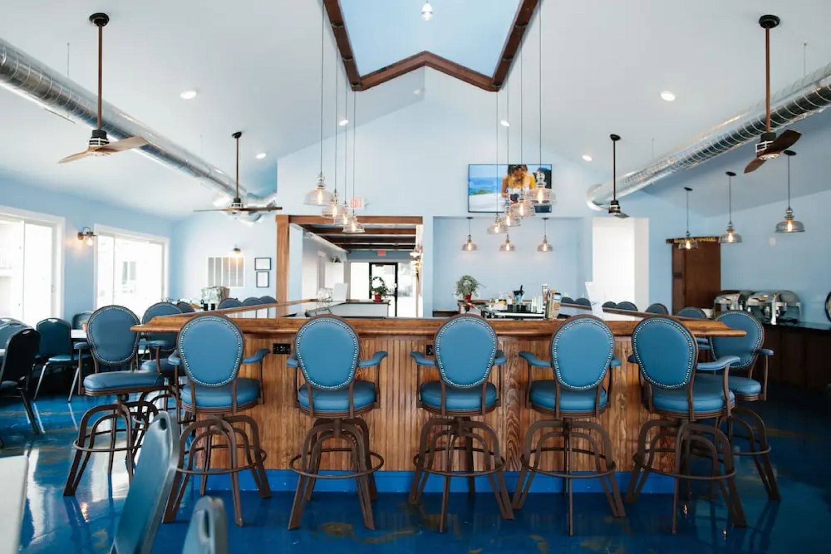 Breakers Resort & Beach Bar