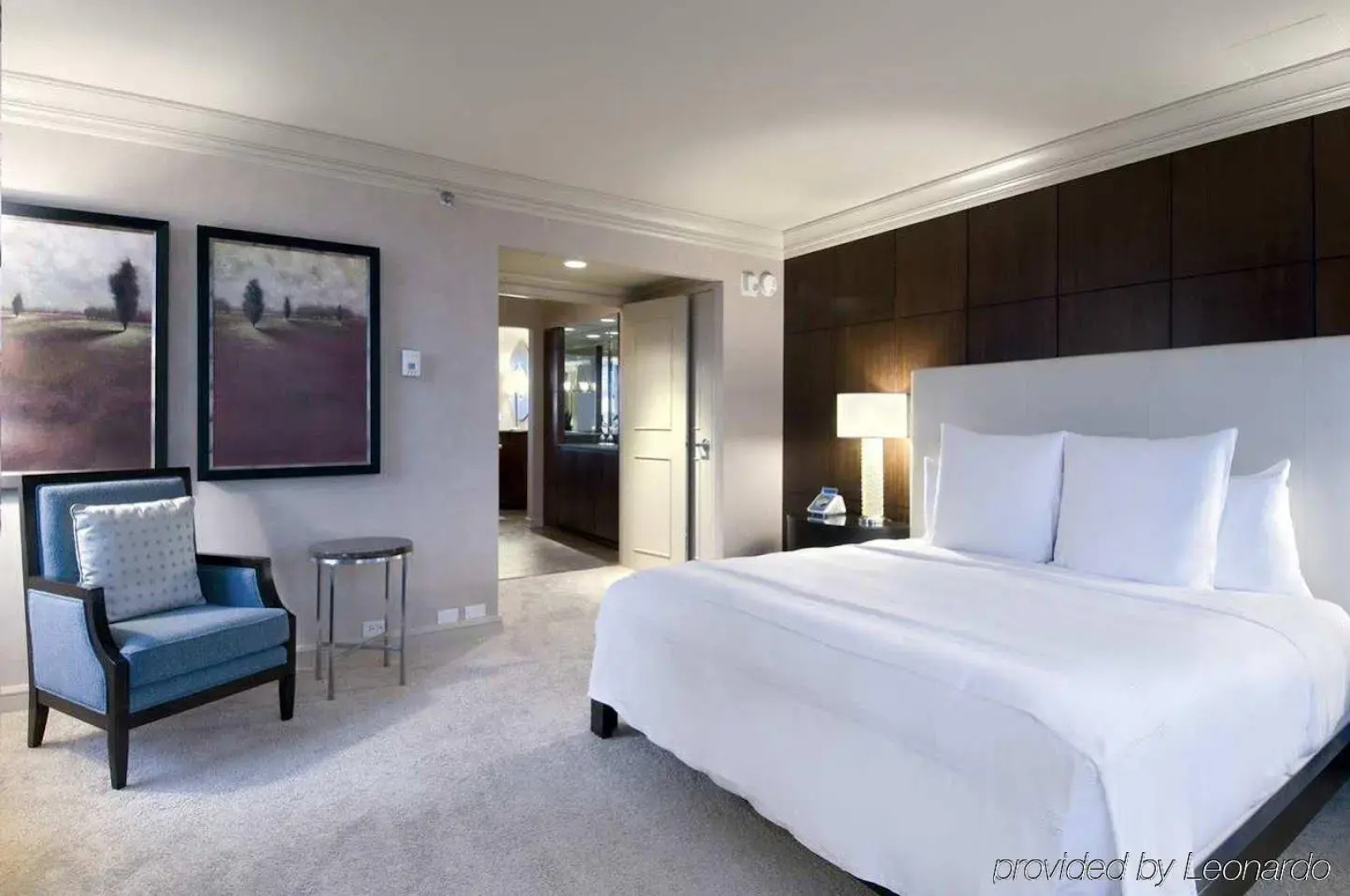 The Marquette Hotel, Curio Collection by Hilton