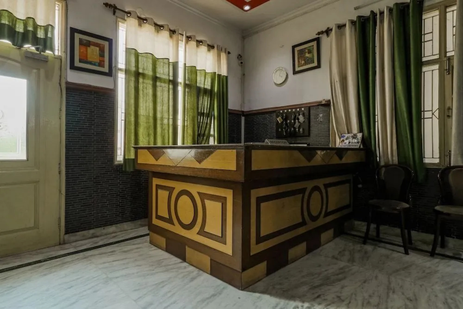 OYO 17135 Hotel Antelia