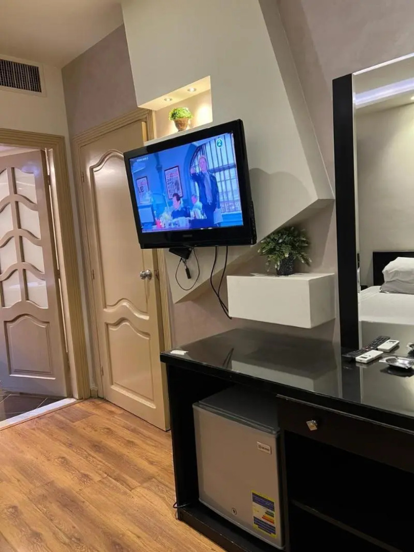Cairo plaza Guest House