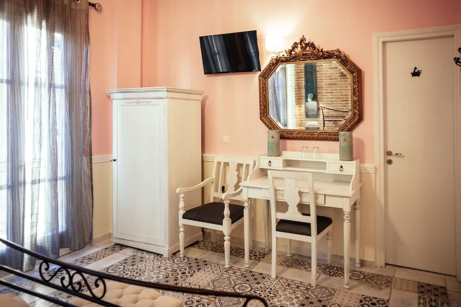 Acronafplia Pension B&D