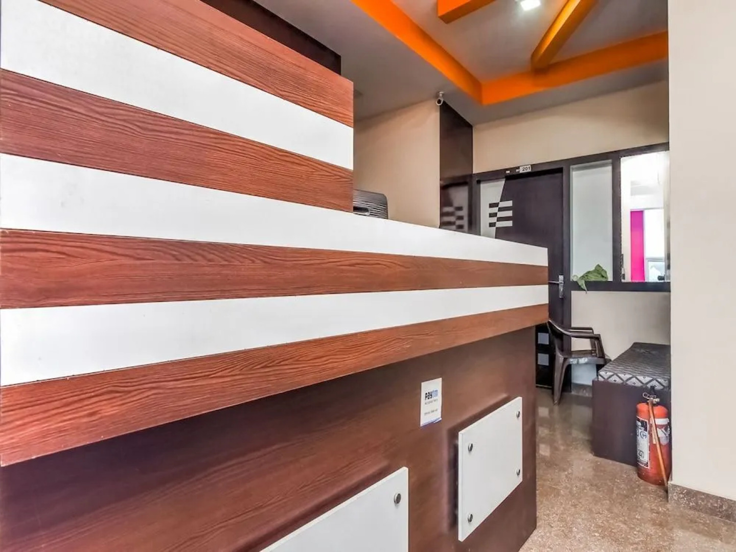 OYO 19706 Hotel Heaven