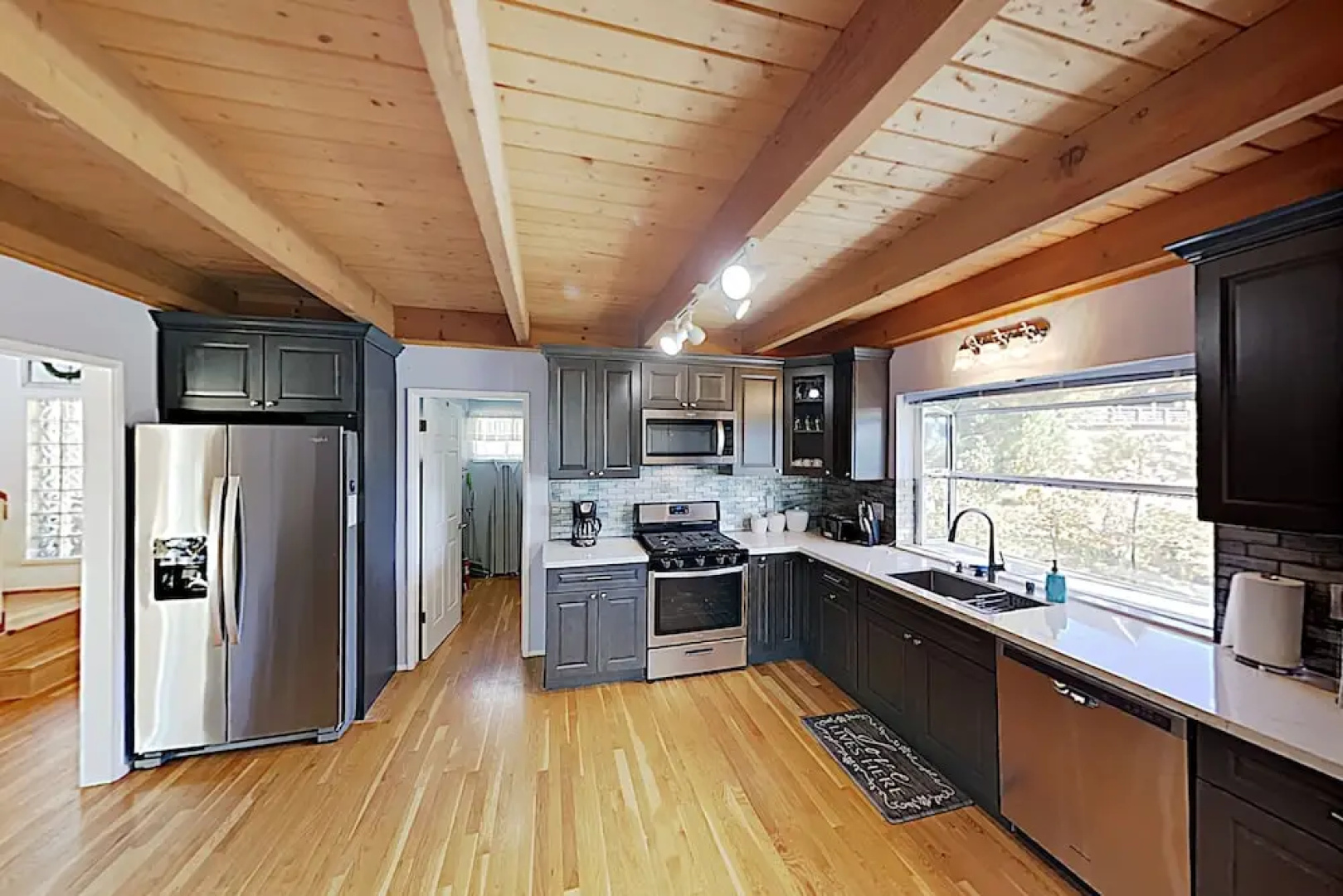 Beautiful Retreat: Lake/Mountain Views & Game Room home