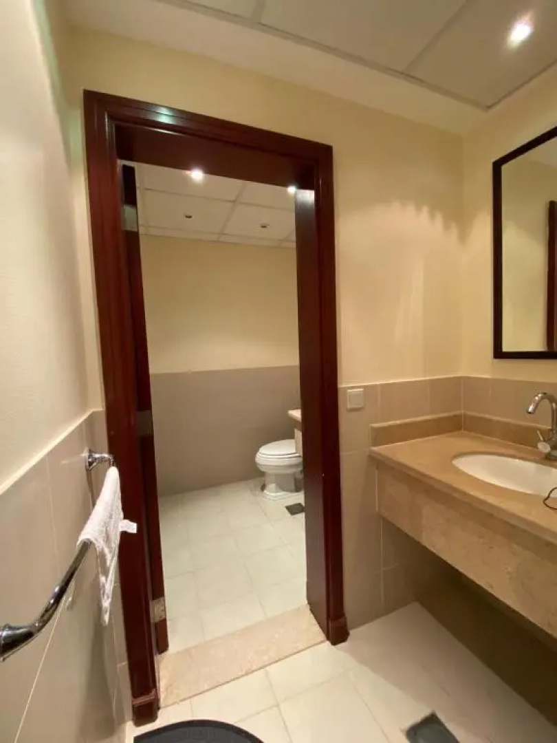 4 bedroom apt in king Abdullah economy city ابراج الشاطي
