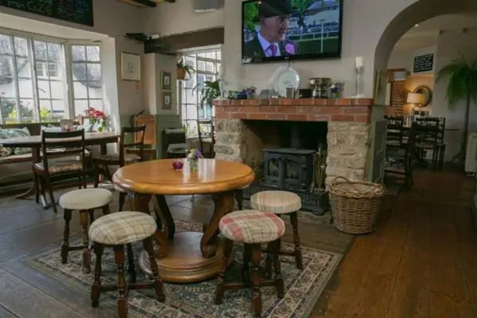 The Rose & Crown, Ashbury