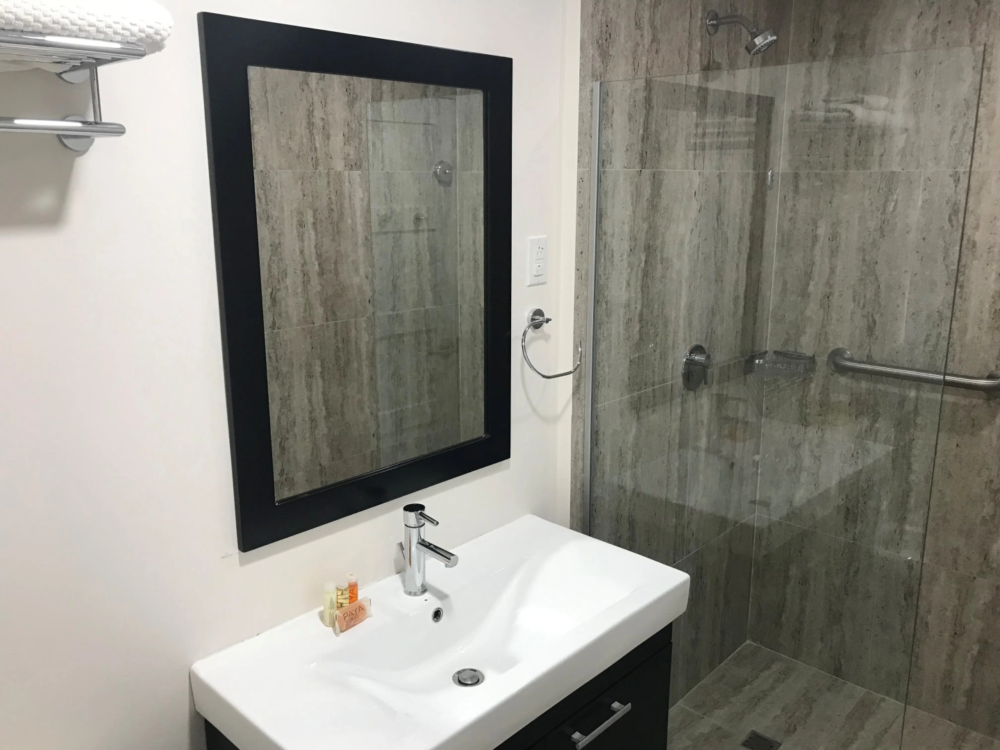 Coconut Court Beach Hotel