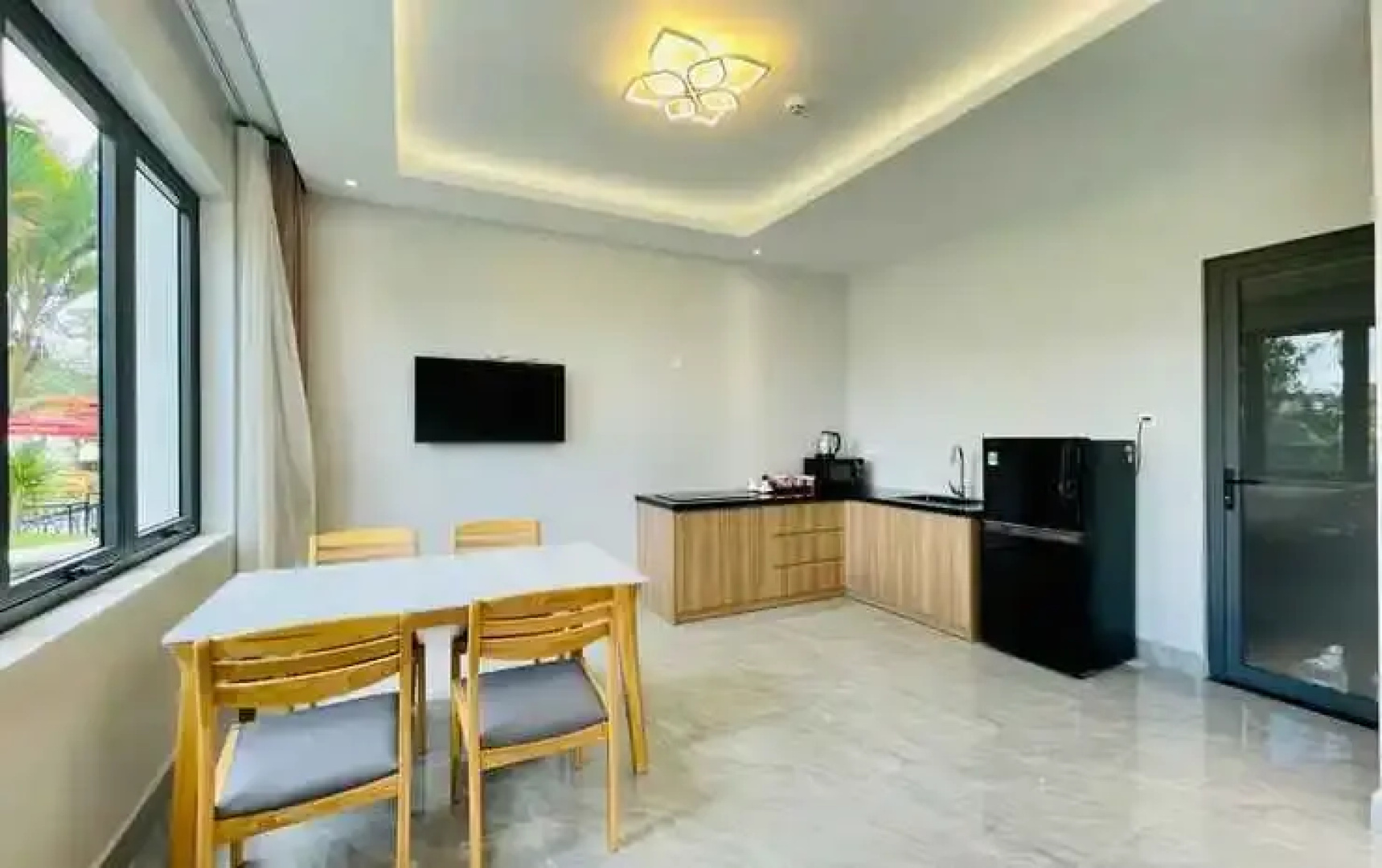 Sunflower Hotel & Resort