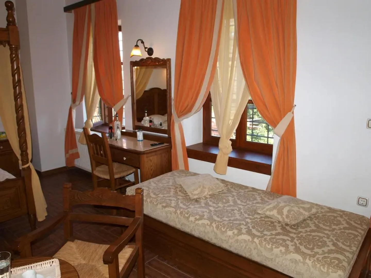 Heliodora Superior Triple Room 5