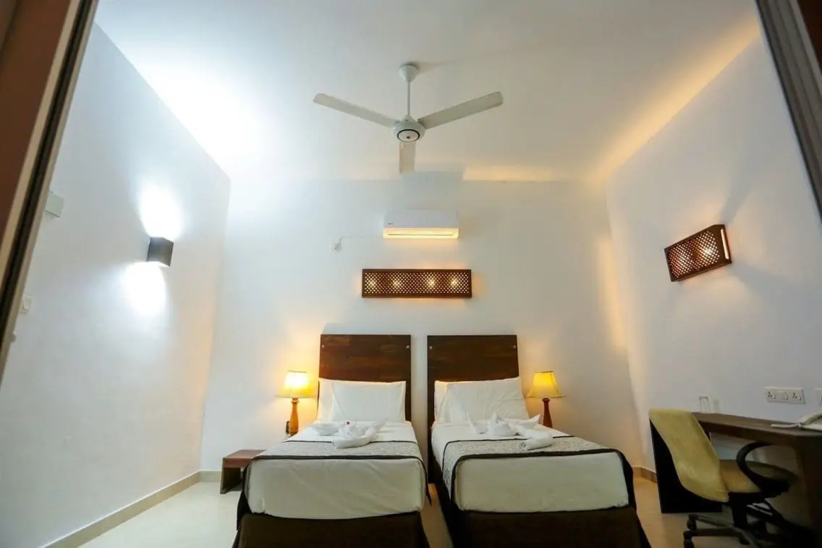 Отель Amaluna Resorts