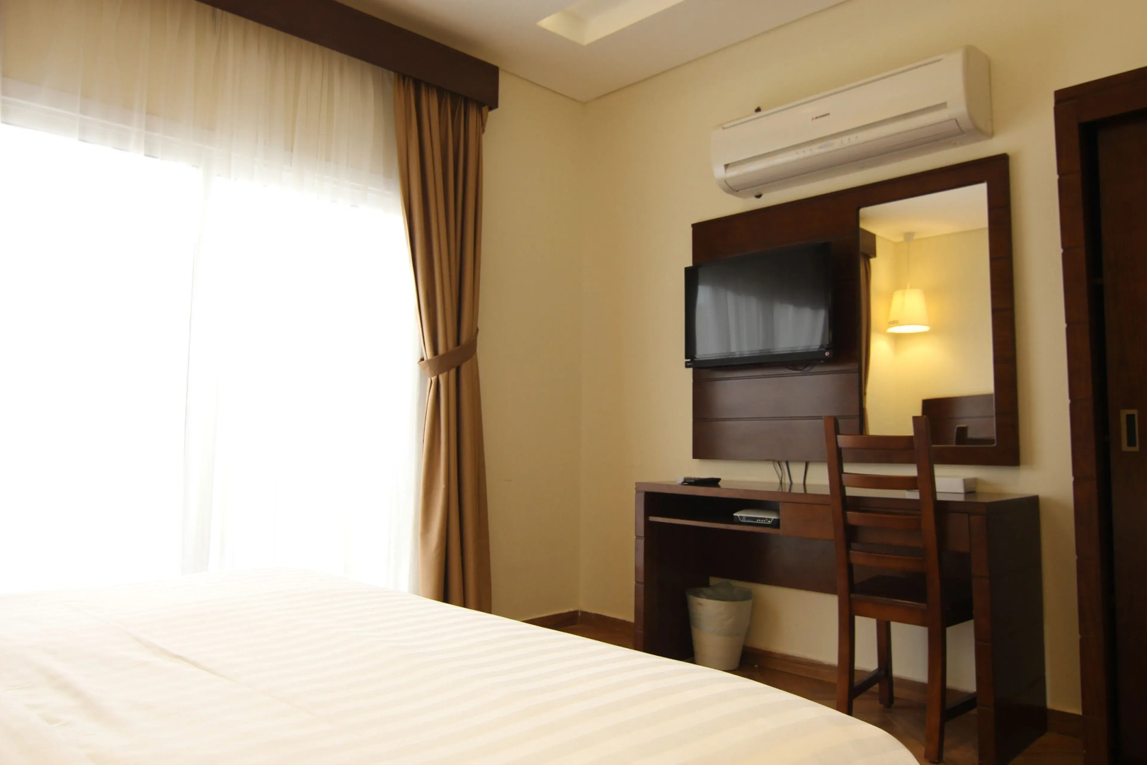 Al Jar Resort - Families Only